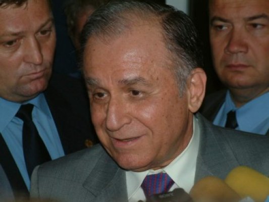 Iliescu:Mi se pare inutilă discuţia despre suspendarea lui Băsescu,ce a apărut în plus faţă de vară?